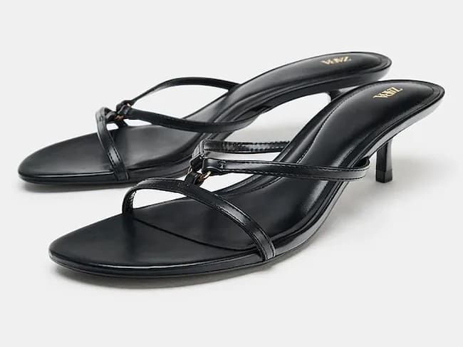 Sandalias 'kitten' de Zara (ZARA)