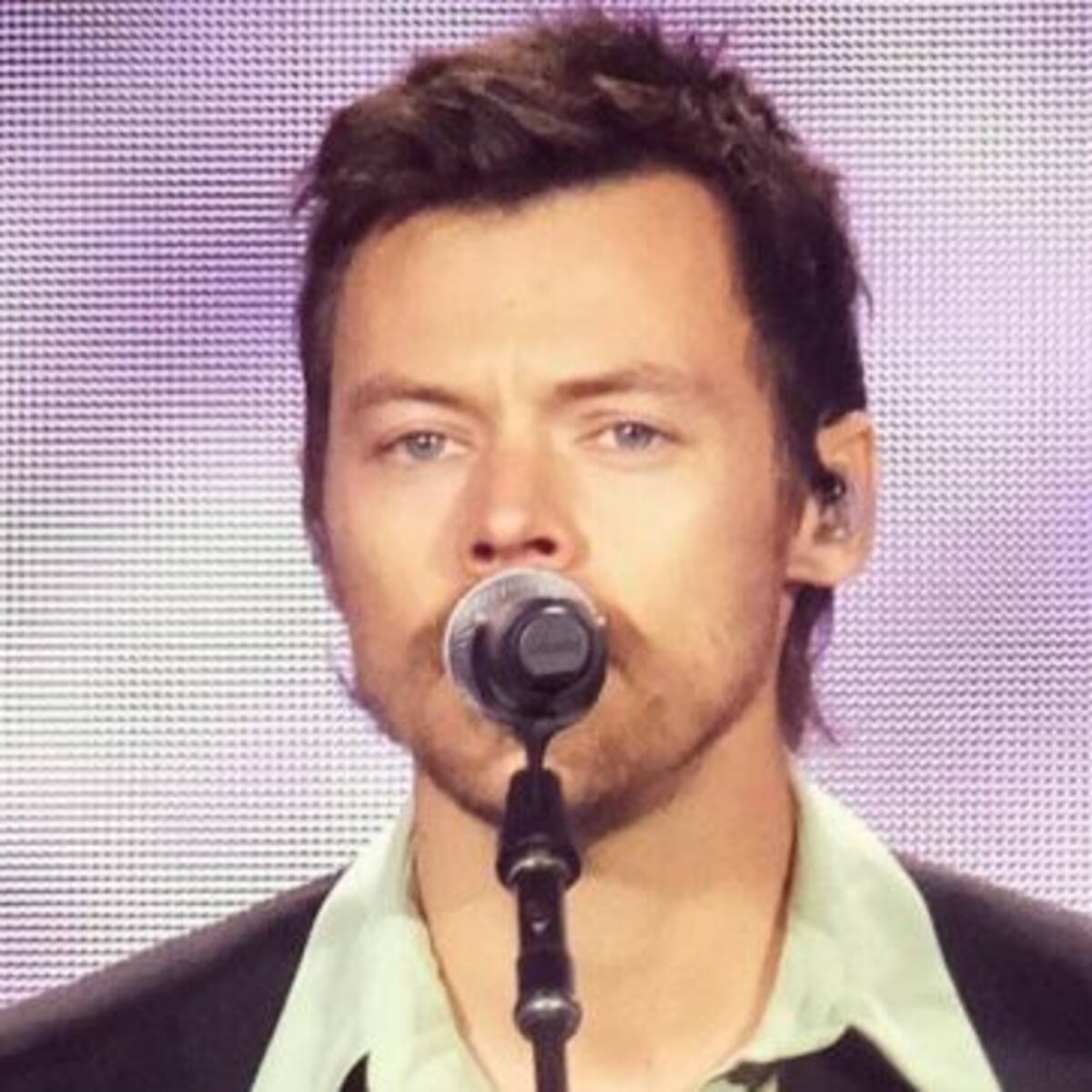 Harry Styles volvió a cantar en el escenario