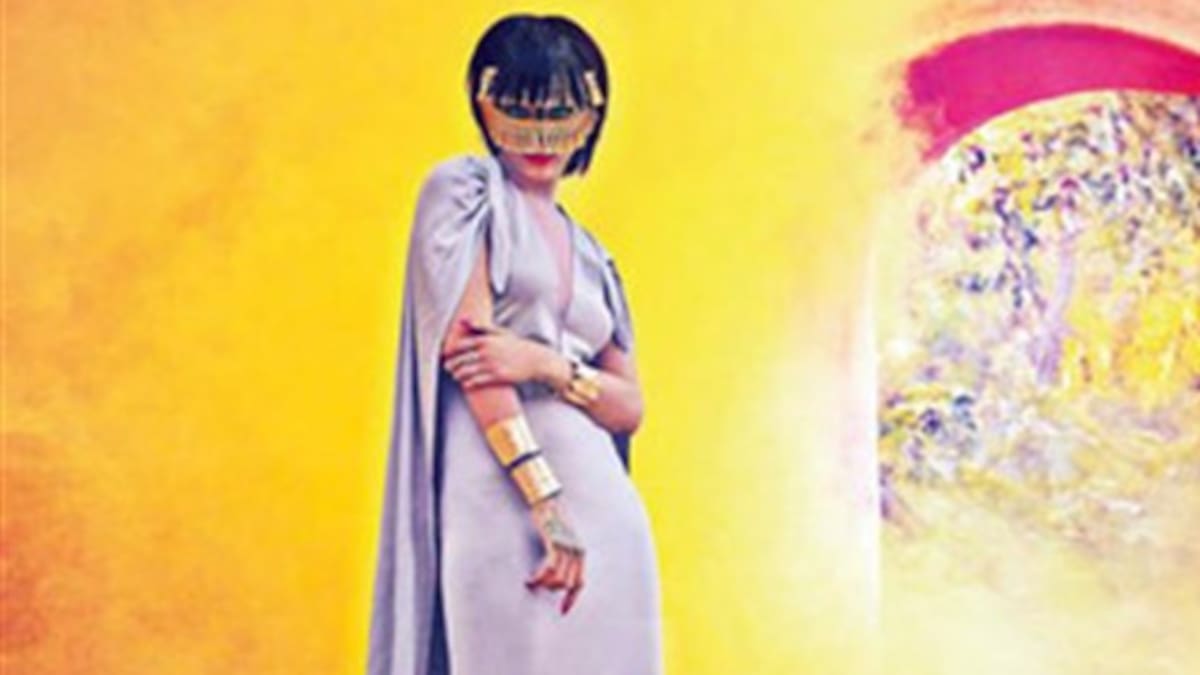 Rihanna posó tapada en una revista