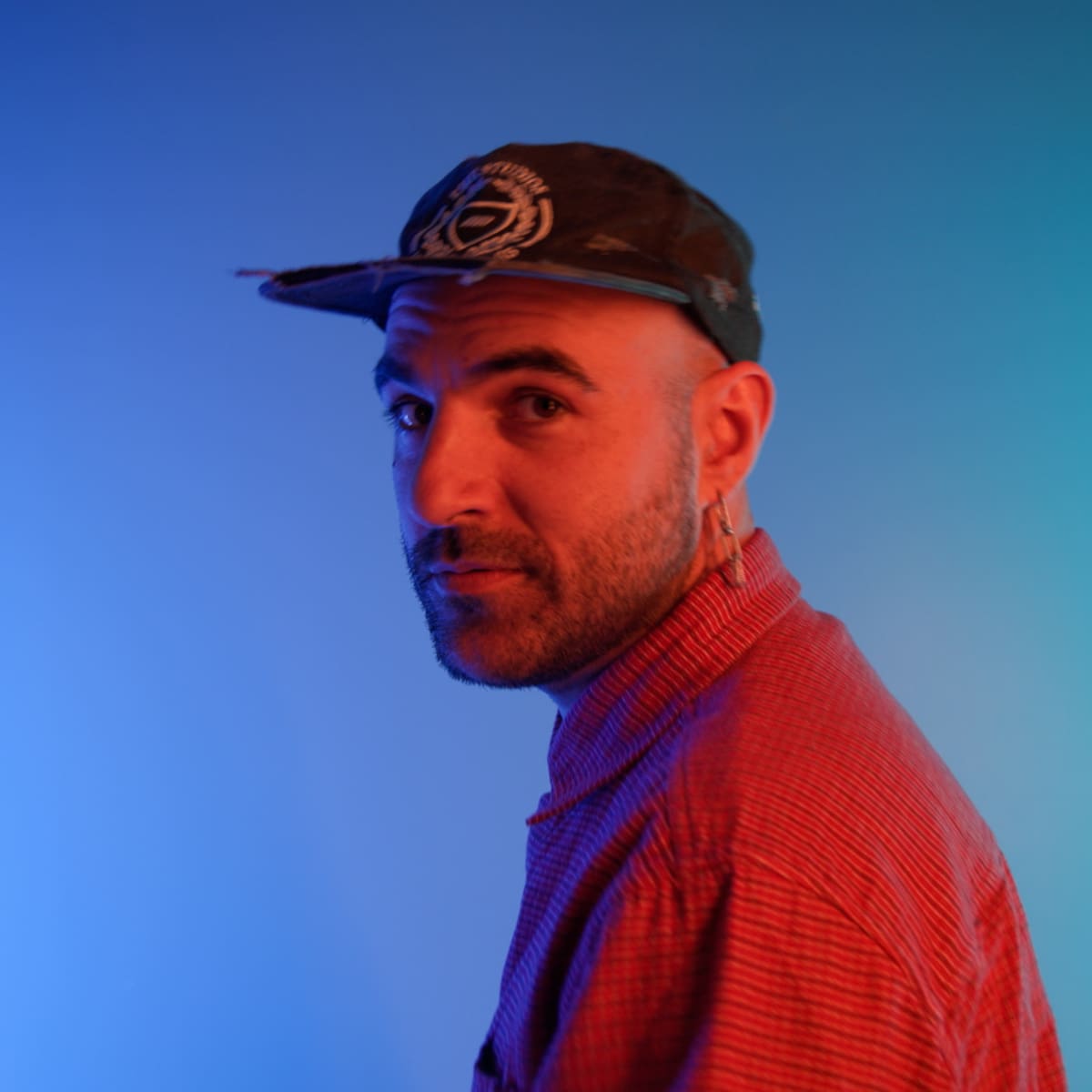 ‘Nexo’, el próximo disco de Nil Moliner, nos hará recordar a El canto del loco, Pereza o M-Clan