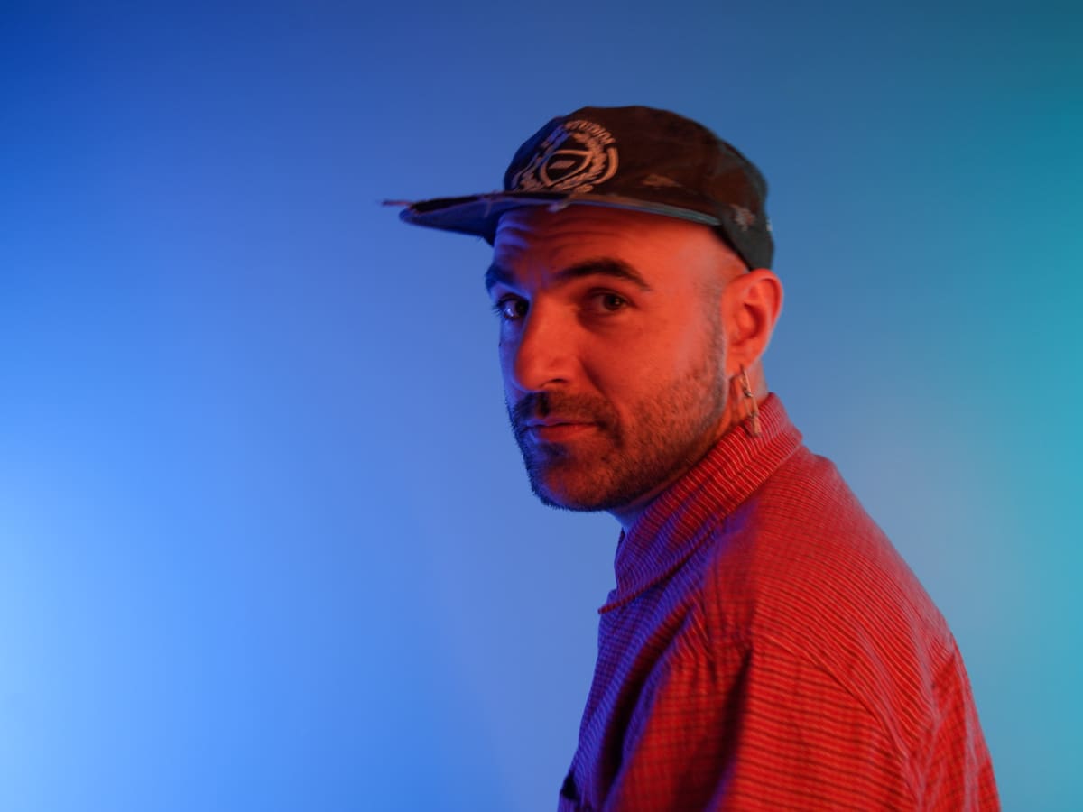 ‘Nexo’, el próximo disco de Nil Moliner, nos hará recordar a El canto del loco, Pereza o M-Clan