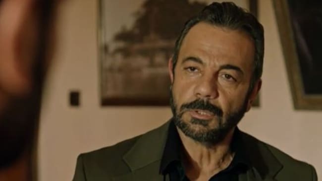 Kerem Alışık, el actor que interpreta a Fekeli en ‘Tierra Amarga’.