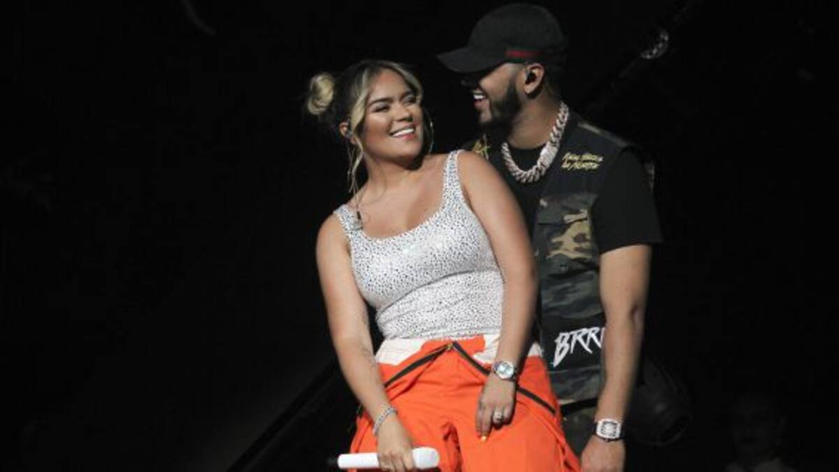En medio de un show, Anuel AA le pidió a Karol G que vuelva con él
