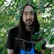 Steve Aoki sorprende a su madre con un regalo de más de 47.000 euros