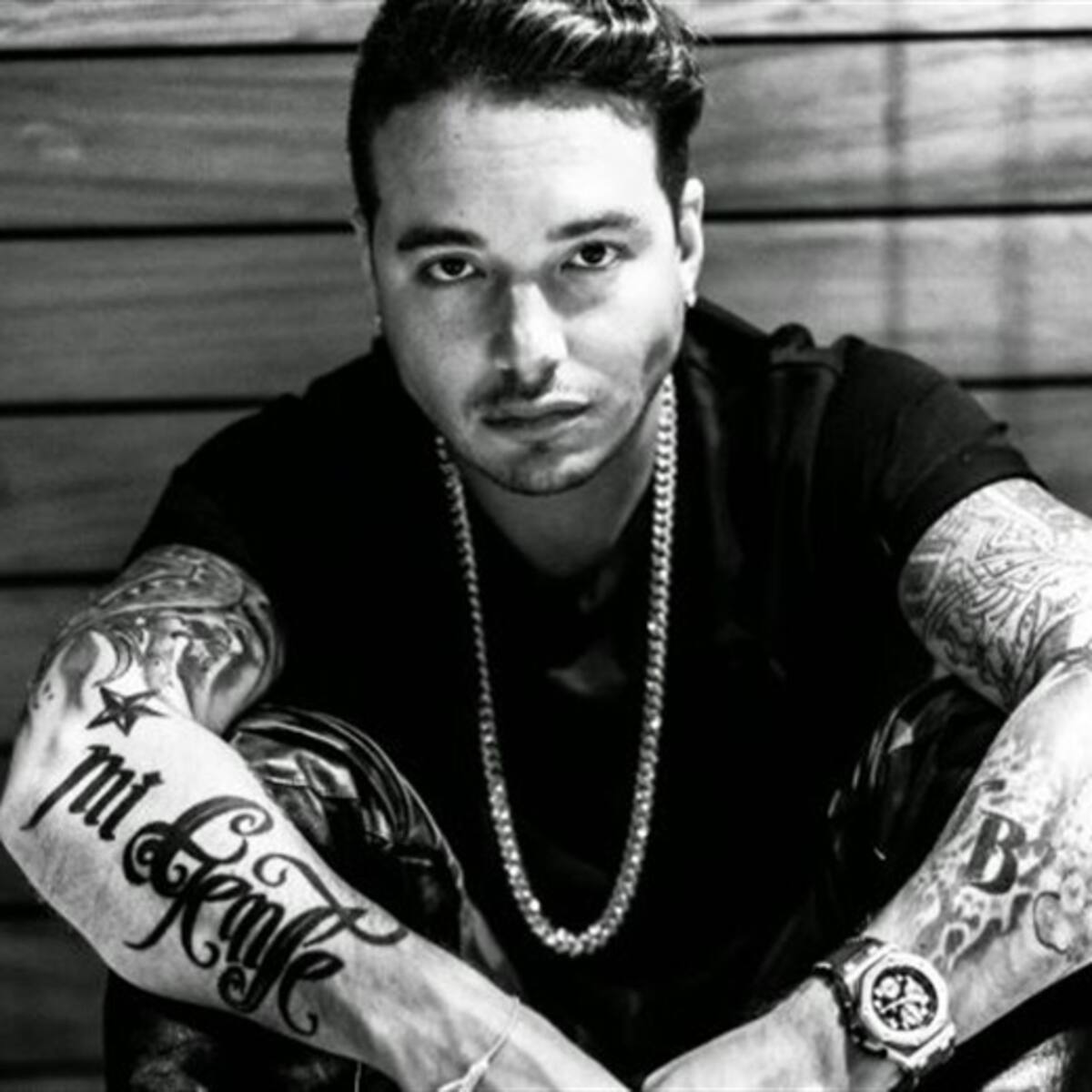 J Balvin se prepara para los Latin Grammys