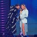 Anuel AA pide volver a Karol G en medio de una actuación en directo