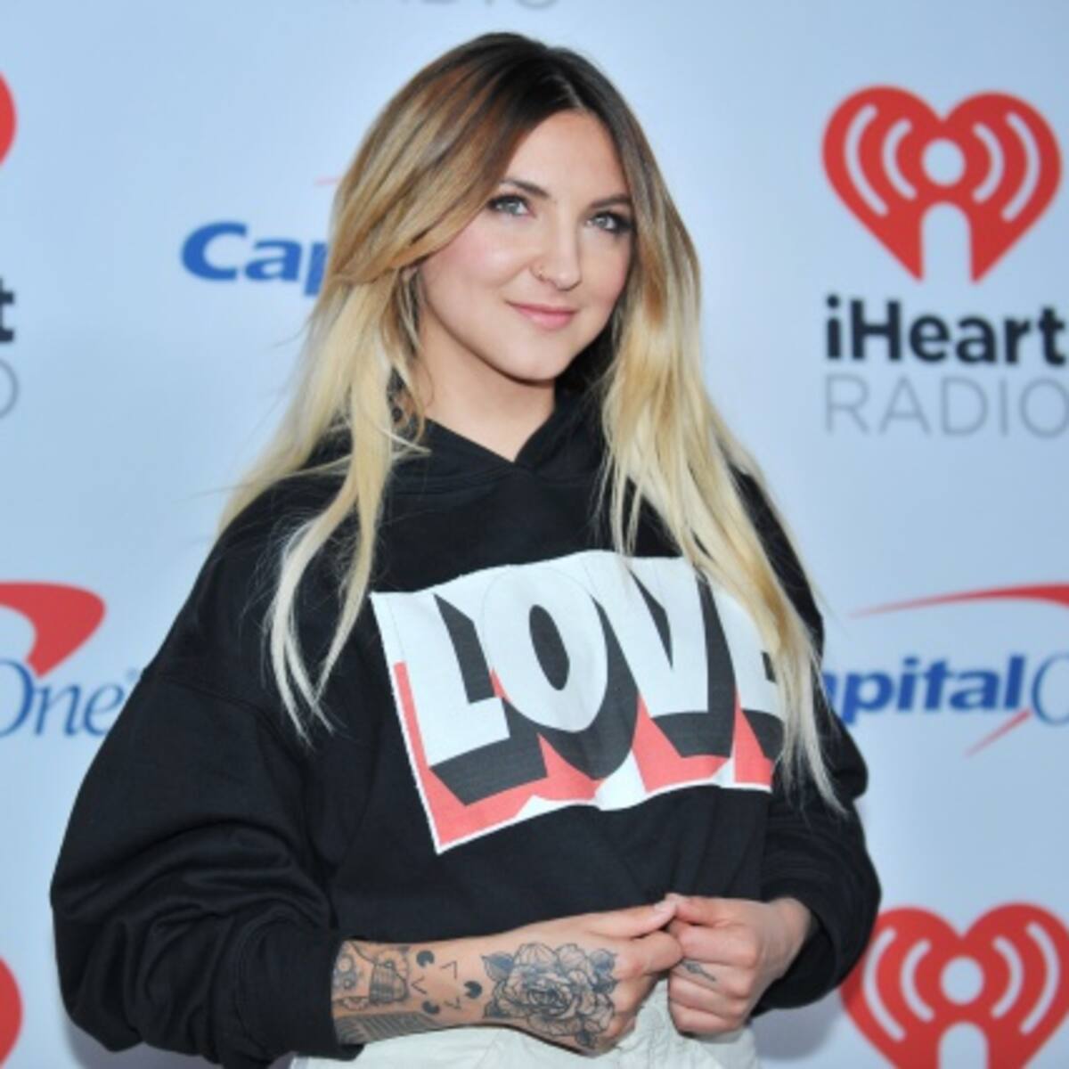 Maroon 5 se une a Julia Michaels: Help Me Out