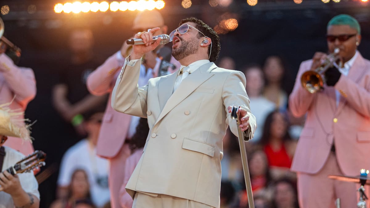 Bad Bunny, concierto de Barcelona en directo: minuto a minuto del show, setlist, invitados en La Casita y todo lo que debes saber del 'DTMF World Tour'