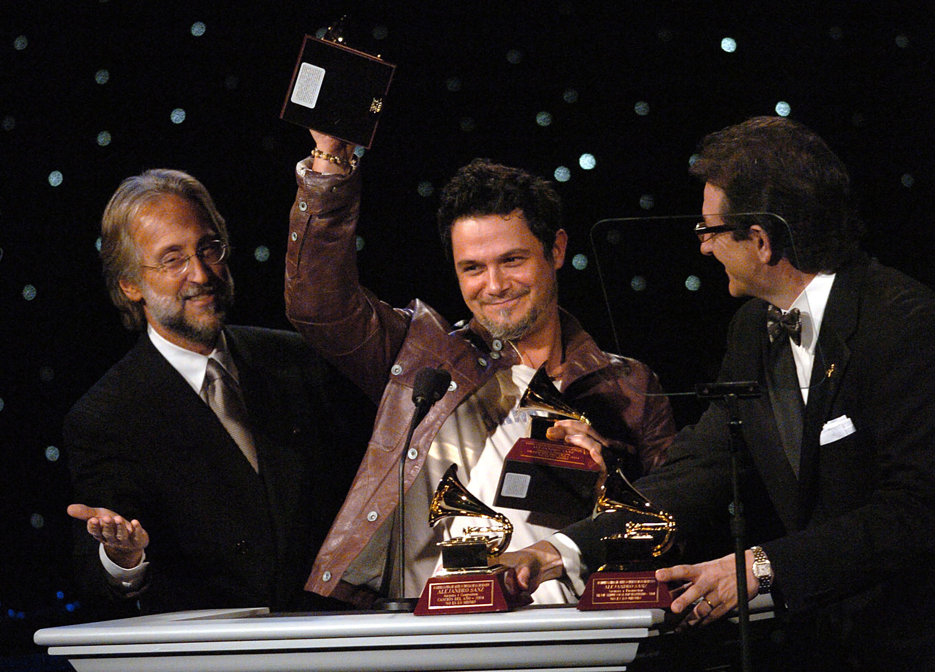 Alejandro Sanz en los Grammy 2004