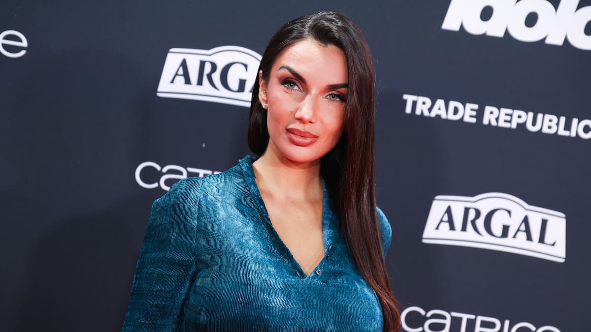 Elettra Lamborghini es "poseída por el ritmo ragatanga" junto a Las Ketchup por San Remo