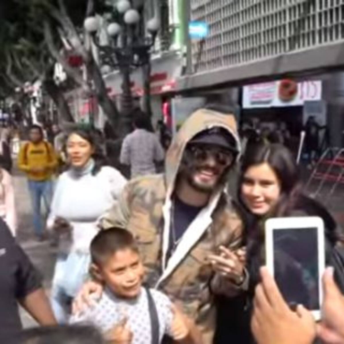 Un Youtuber se hizo pasar por Maluma y enloqueció a sus fans