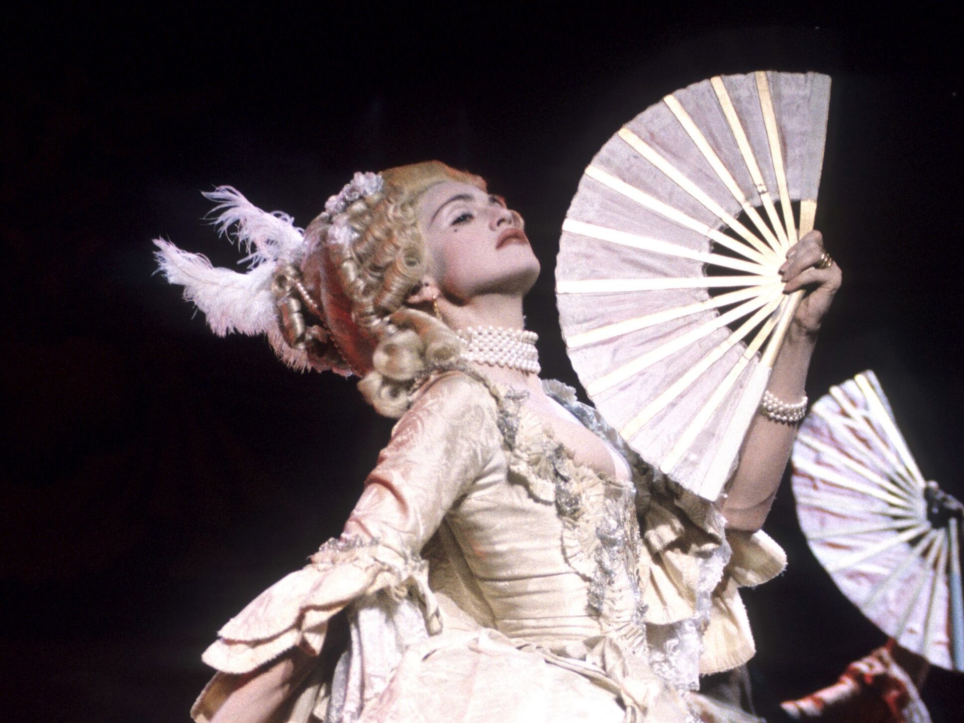 Madonna en los MTV Video Music Awards de 1990