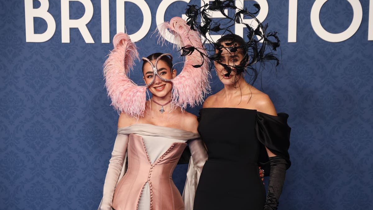 Alfombra de 'Los Bridgerton': Las influencers impresionan con sus vestidos en el baile de máscaras de Netflix
