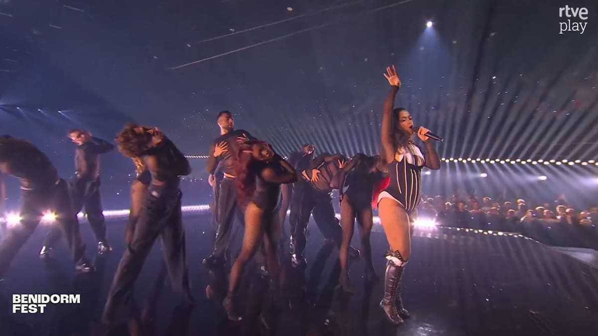 Chanel deslumbra en el Benidorm Fest 2026 con una potente actuación que culmina con 'SloMo'