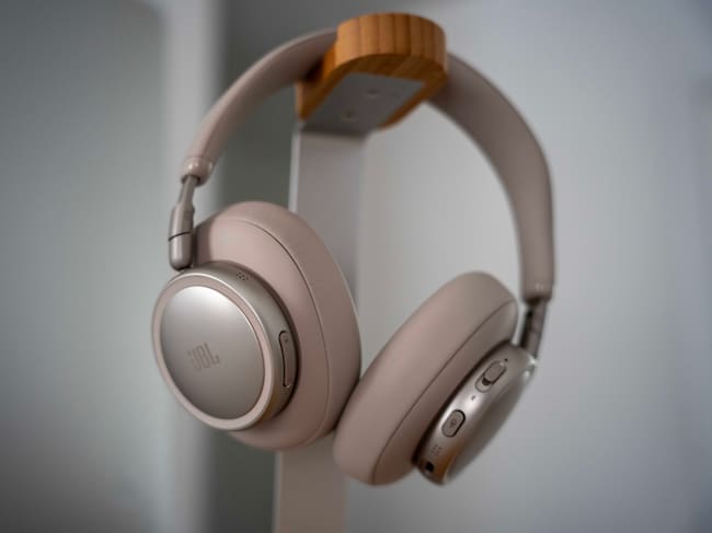 JBL Live 780NC