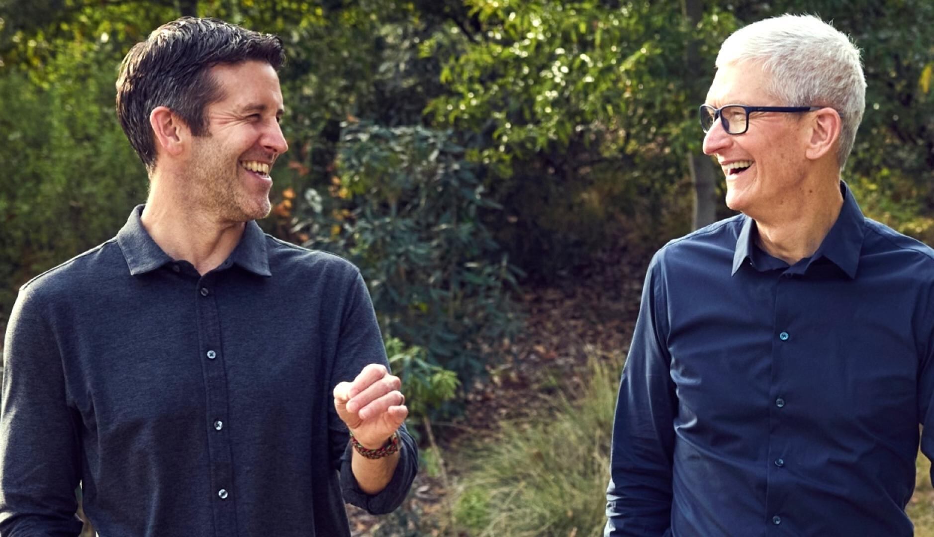 Tim Cook y John Ternus