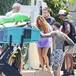 Capturan de nuevo a Shakira junto a piloto de la F1 Lewis Hamilton