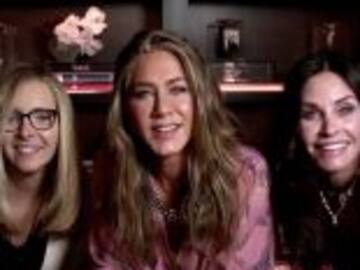 EMMY 2020: Estrellas en pijama, incendios, reunión de ‘Friends’, camisetas de Breonna o peinados fantasía