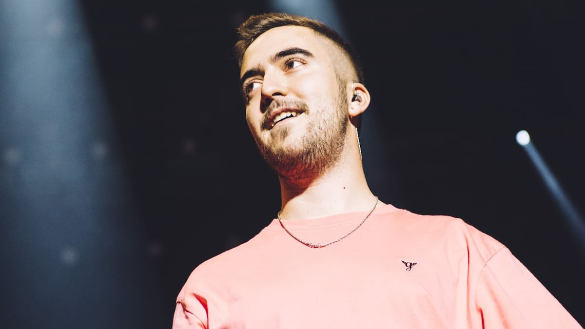 Beret se estrena en el festival 'A Summer Story' a capela y con una lección de vida