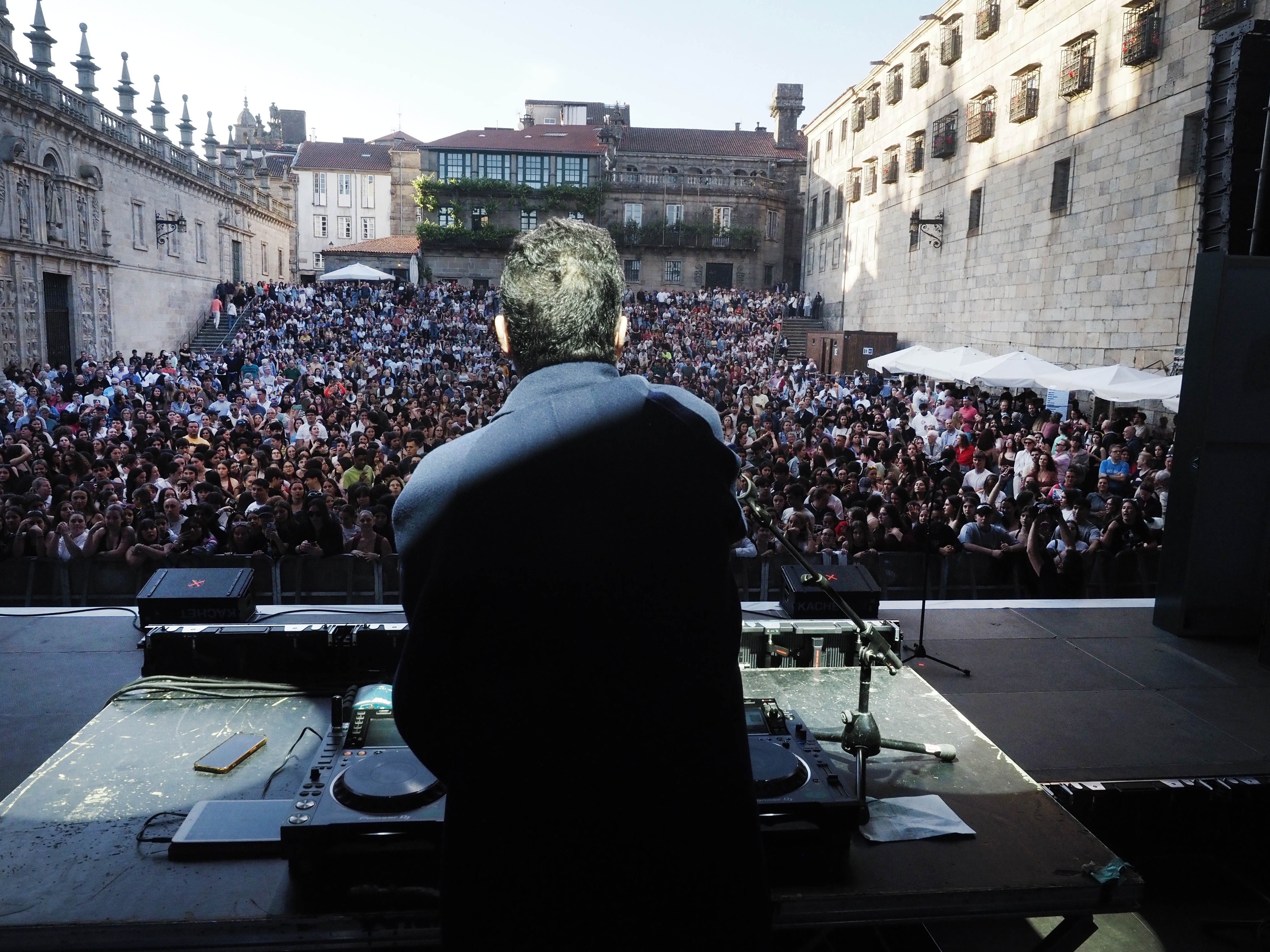 Con Tony Aguilar como maestro de ceremonias y dj del evento fue un espectáculo de principio a fin con un ritmo y una energía increíble. ¡Gracias a todxs!