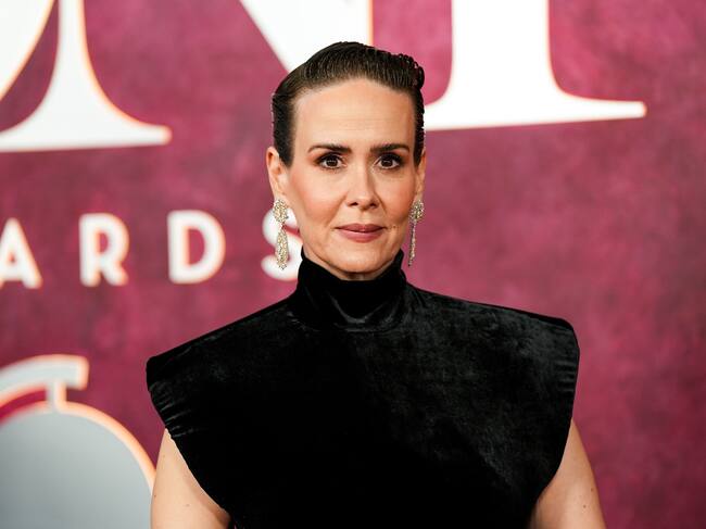 Sarah Paulson en la alfombra de los Premios Tony 2025. / Sean Zanni/Patrick McMullan via Gett