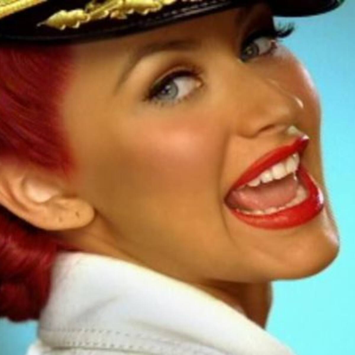 Christina Aguilera se convirtió en Miley Cyrus