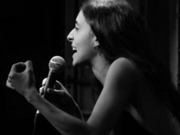 Alejandra Martínez de Miguel: “Aunque nos regalemos satisfyer, seguimos sintiendo culpa al masturbarnos”