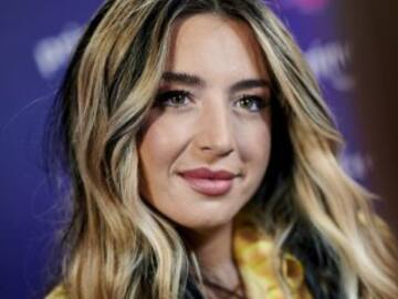 Lola Índigo posa sin filtros en bikini y las redes se rinden ante ella