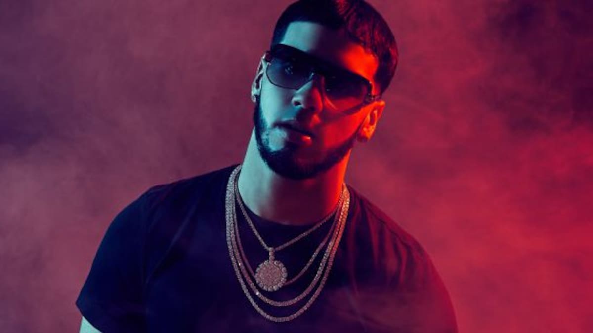 El grave error de Anuel AA en un show con Karol G