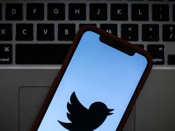 ¿SÁBES CÓMO PUEDES PROGRAMAR TUS MENSAJES EN TWITTER?