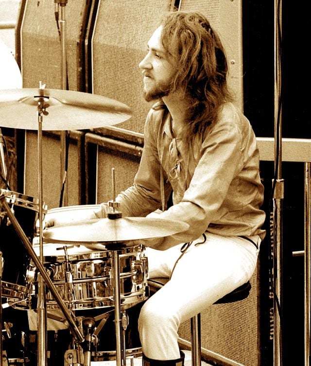 Mitch Mitchell, actuando con la banda de Jimi Hendrix en 1970.