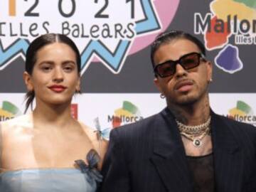 Rosalía y Rauw Alejandro nos enseñan las distintas técnicas de trepar por una cuerda