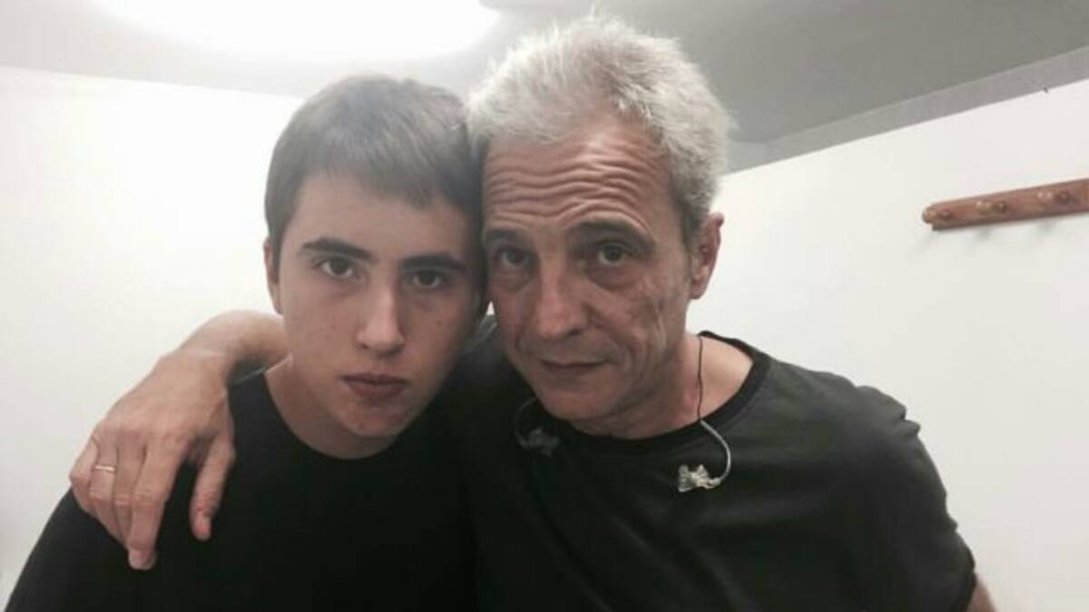Daniel Summers está componiendo sin la ayuda de su padre