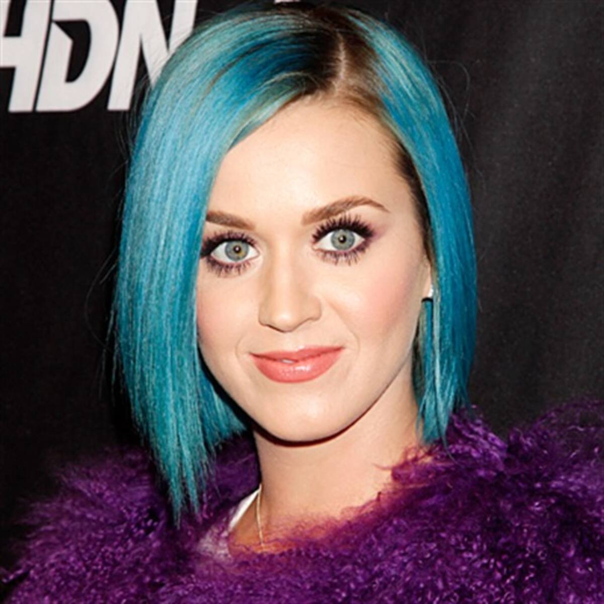 Katy Perry: modelo de pestañas