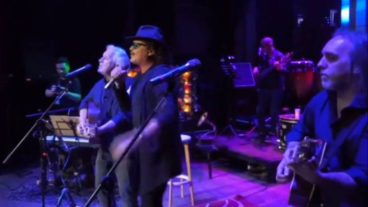 ¡Carlos Vives y Nito Mestre cantaron temas de Sui Generis!
