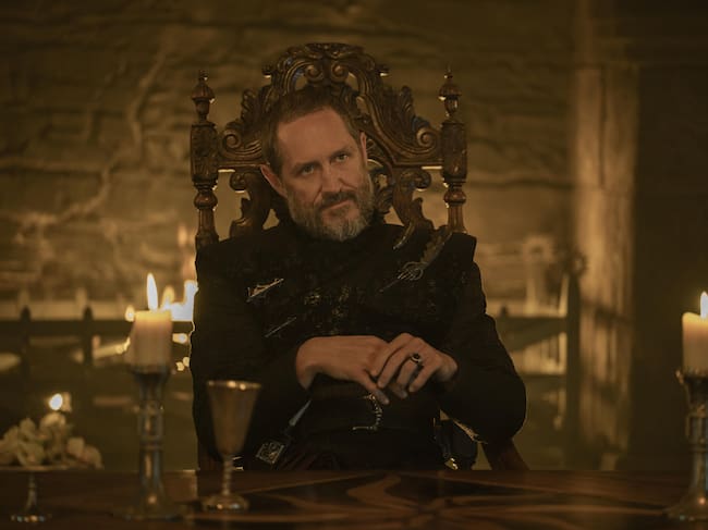 Bertie Carvel como Baelor Targaryen