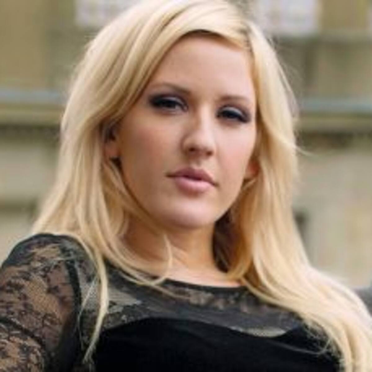 Ellie Goulding y las mil versiones de "Love Like You Do"