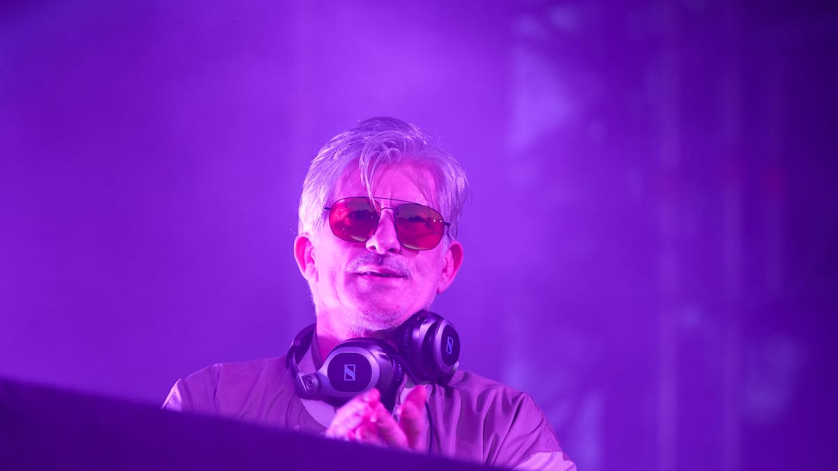 Muere Kavinsky a los 50 años, el productor detrás de 'Nightcall' y uno de los nombres clave del synthwave