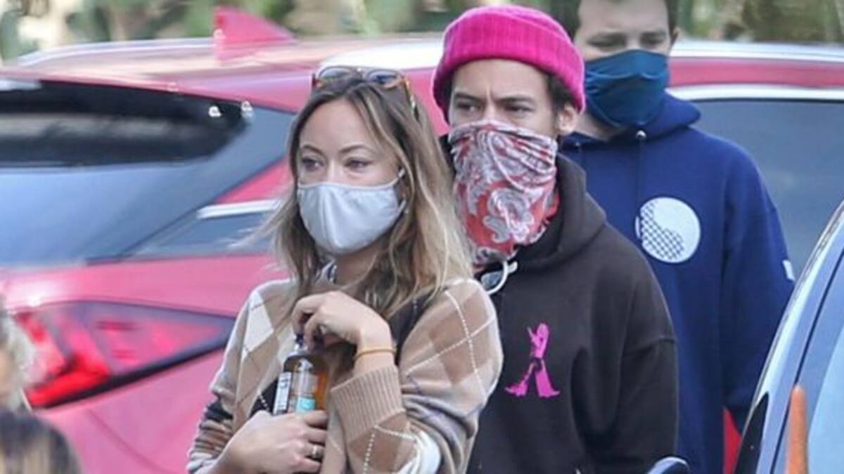El apasionado beso de Harry Styles y Olivia Wilde en sus vacaciones