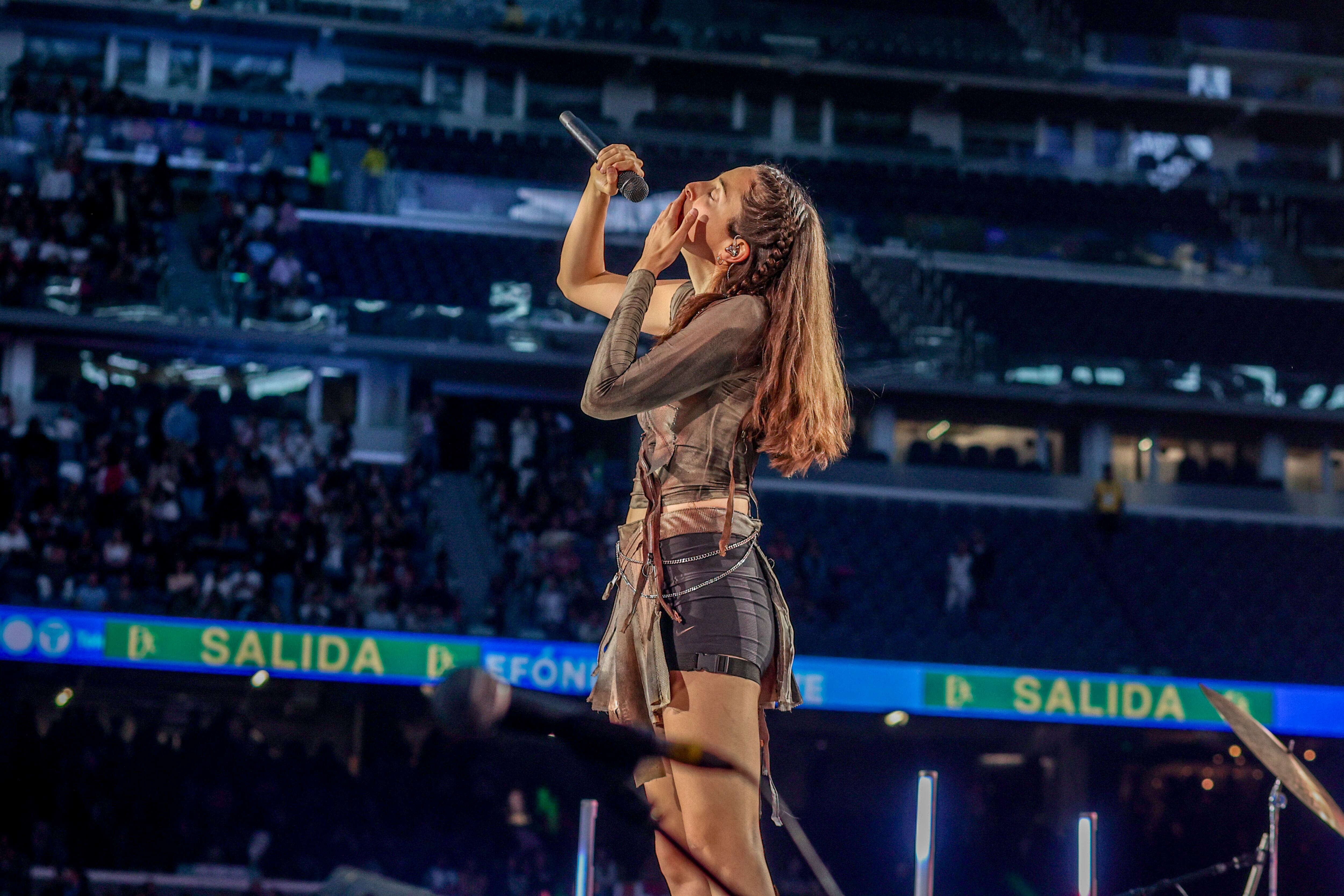 Delaporte ha puesto el acento más electrónico de la velada, con canciones como 'Ni un beso', 'No es el fin del mundo' o 'Un jardín'. (Photo By Ricardo Rubio/Europa Press via Getty Images)