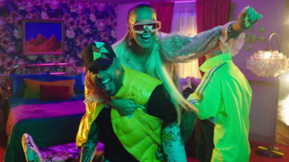 Mi Cama Remix sigue imparable