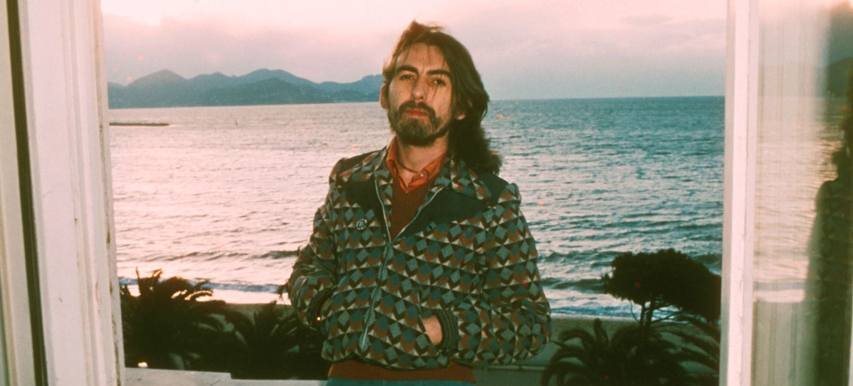 El músico y compositor George Harrison, en Cannes, en 1976.