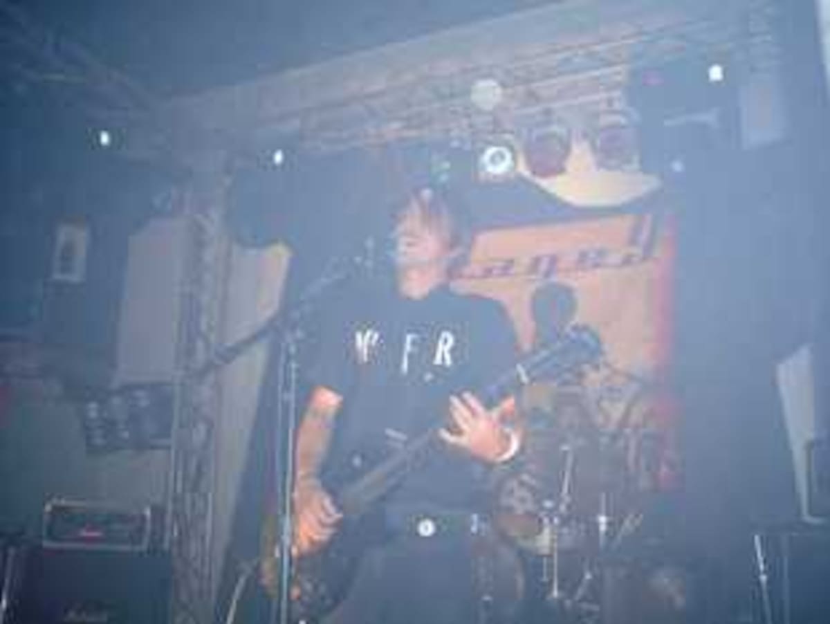 Arranque 40, Discoteca Zoomba Cage 9 en concierto