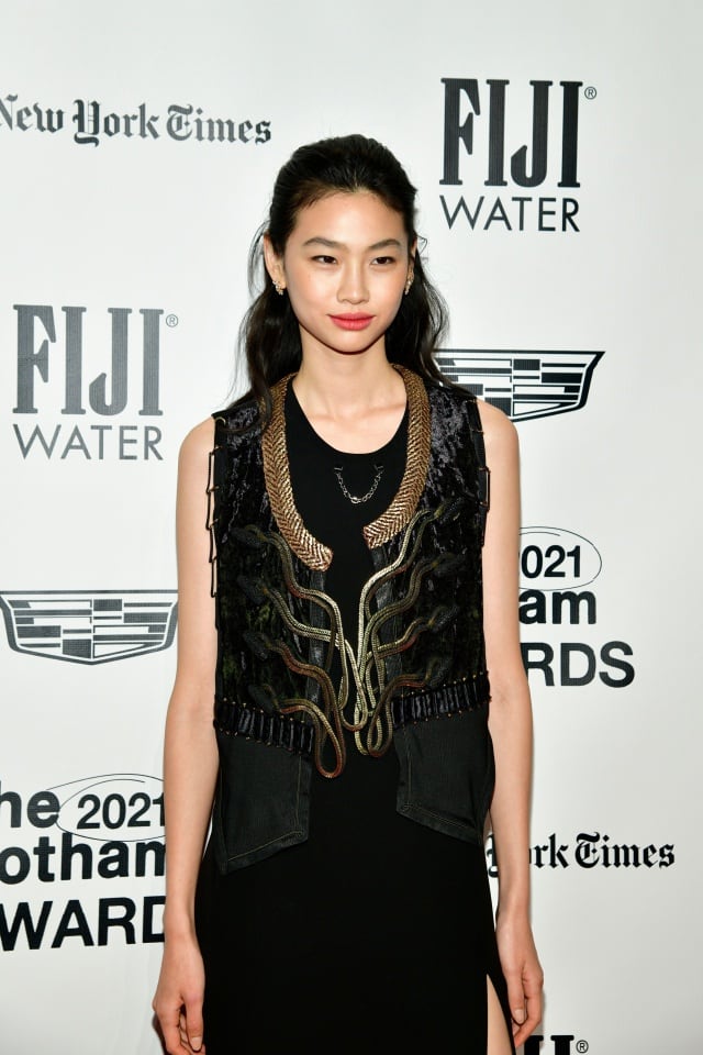 Jung Ho-yeon en los Gotham Awards