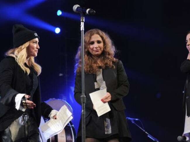 Madonna con Maria Aliójina y Nadezhda Tolokonnikova en 2014.