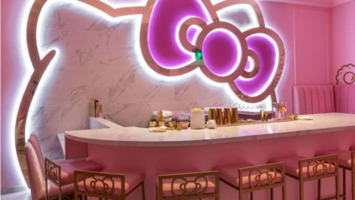 Te vas a enamorar de la nueva cafetería de Hello Kitty