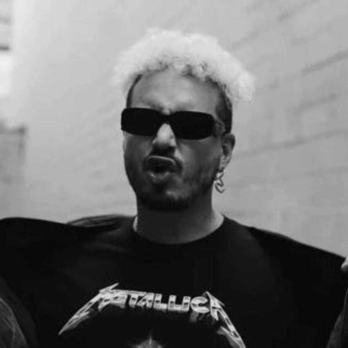 J Balvin y Metallica lanzarán su línea de ropa