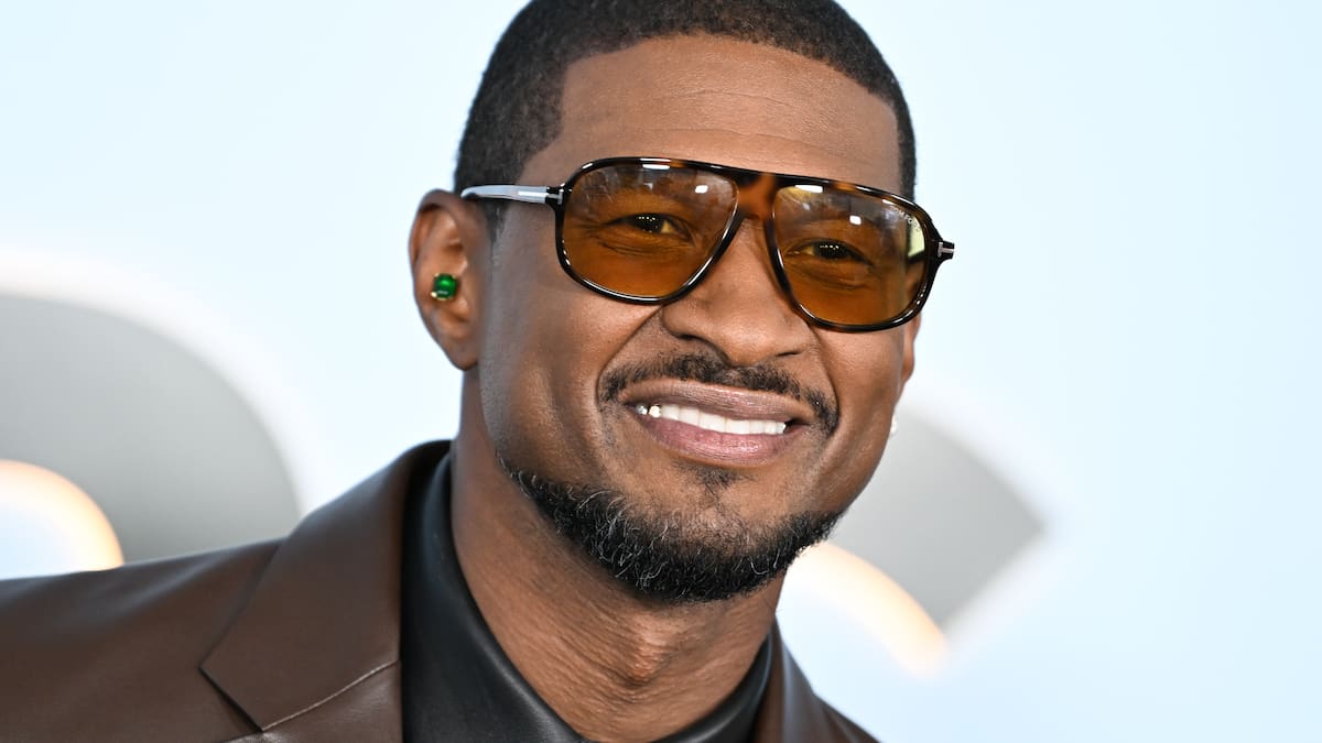 Usher detiene su intento de seducción a una fan de Nashville por su visible incomodidad sobre el escenario