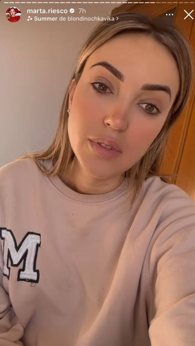 Marta Riesgo explicando su situación a través de un storie de Instagram.