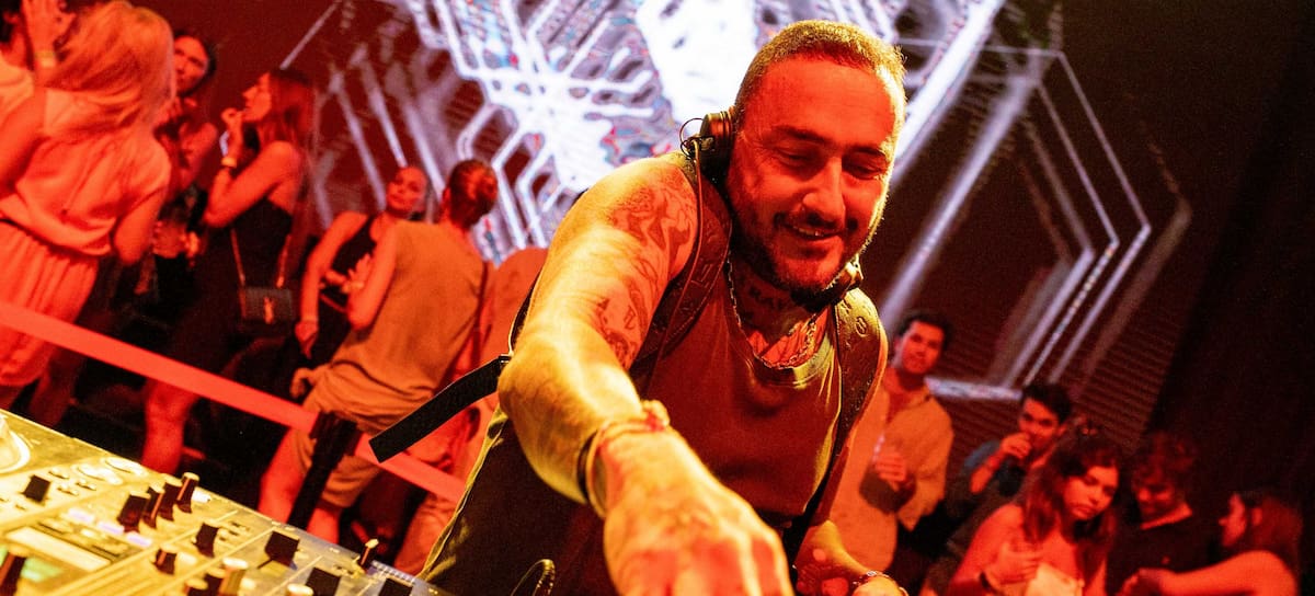 DJ Nano pinchando Oro Viejo